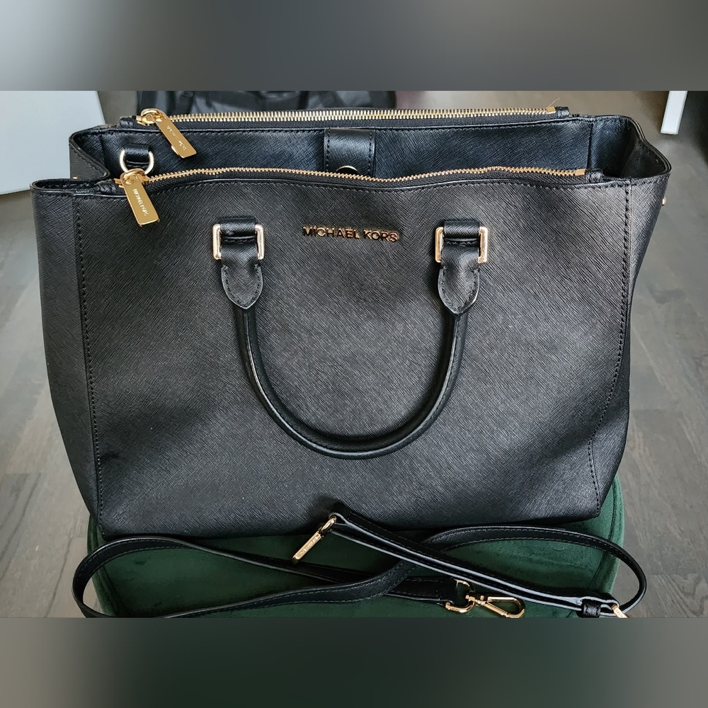 Michael Kors Sutton Saffiano